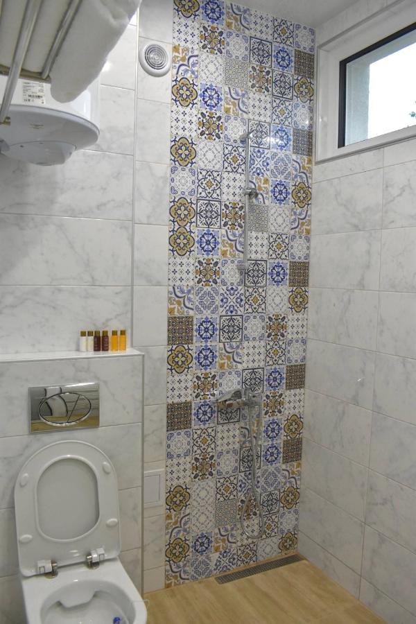 The House - Central Boutique Apartments Kyustendil Bagian luar foto