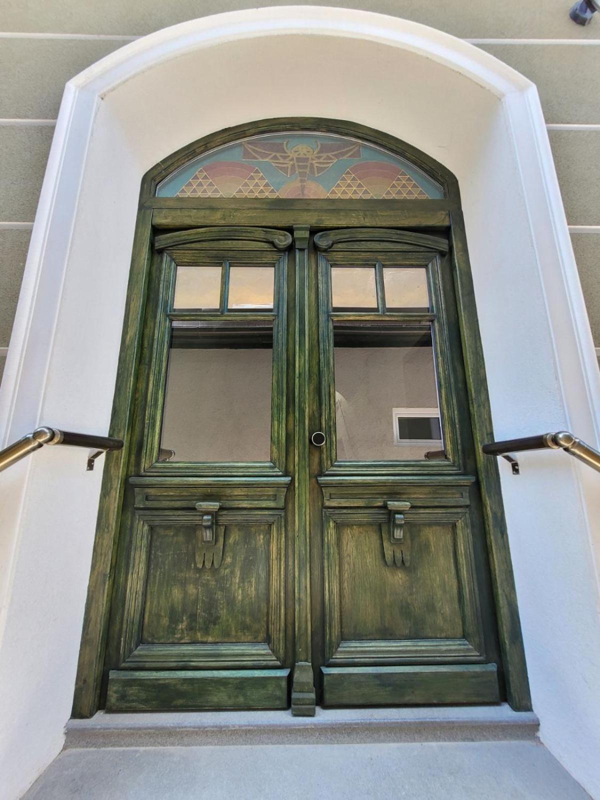 The House - Central Boutique Apartments Kyustendil Bagian luar foto