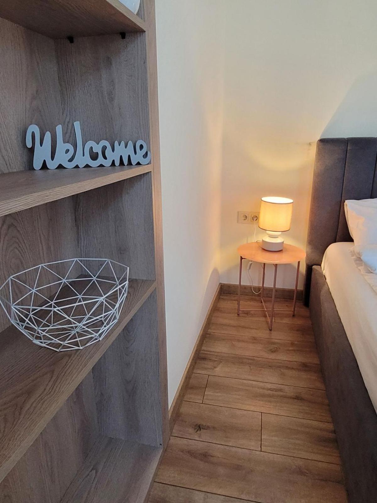 The House - Central Boutique Apartments Kyustendil Bagian luar foto